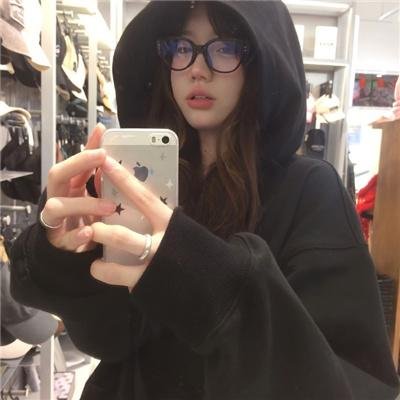 这个女配有点甜